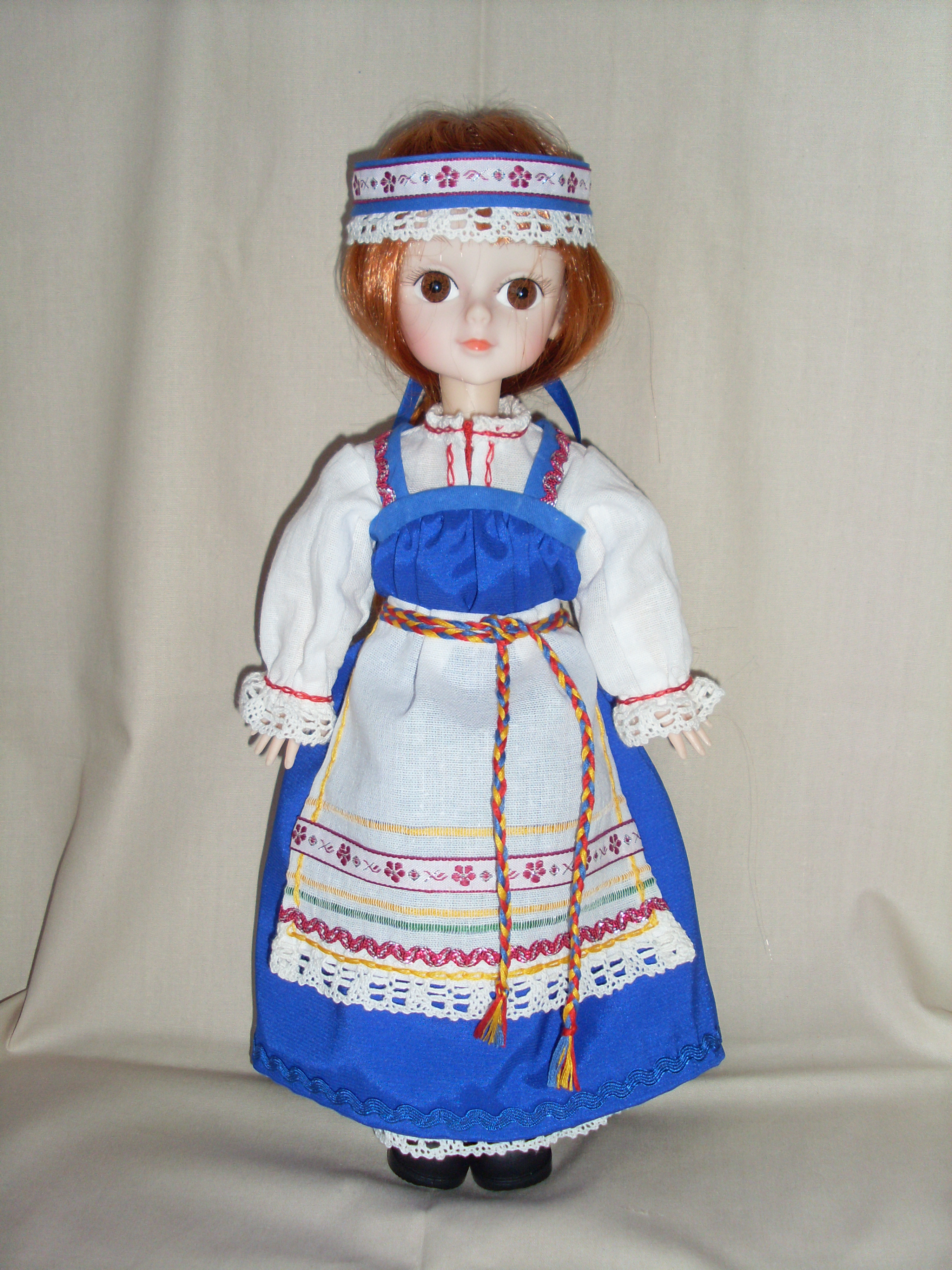 Кукла в Коми Пермяцком костюме